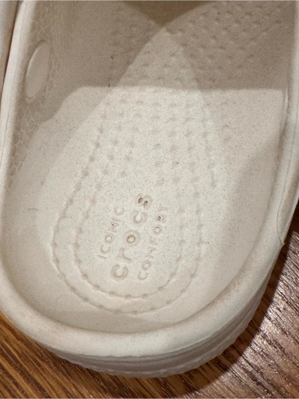 CROCS Disney Minnie Mouse White Kids' Clogs, Red Polka Dot Bow Sz 7C